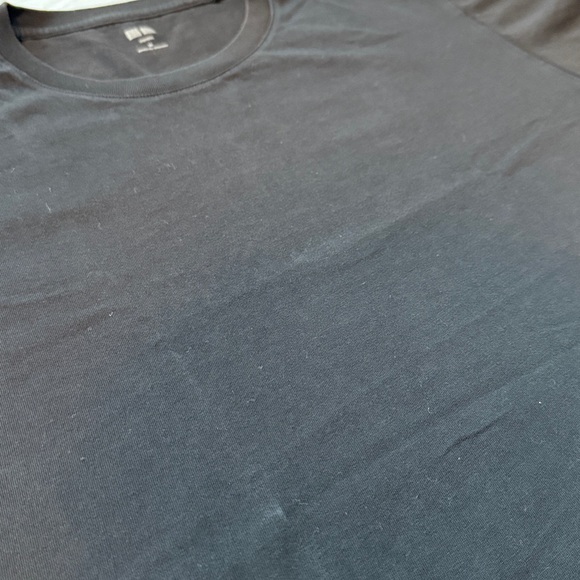 3 Shirt Bundle (Uniqlo, Mad Engine, Goodfellow & Co) - Picture 7 of 13